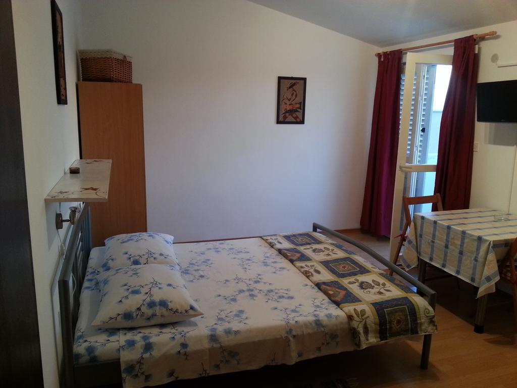 Studio Apartments Ivica Primošten Kamer foto