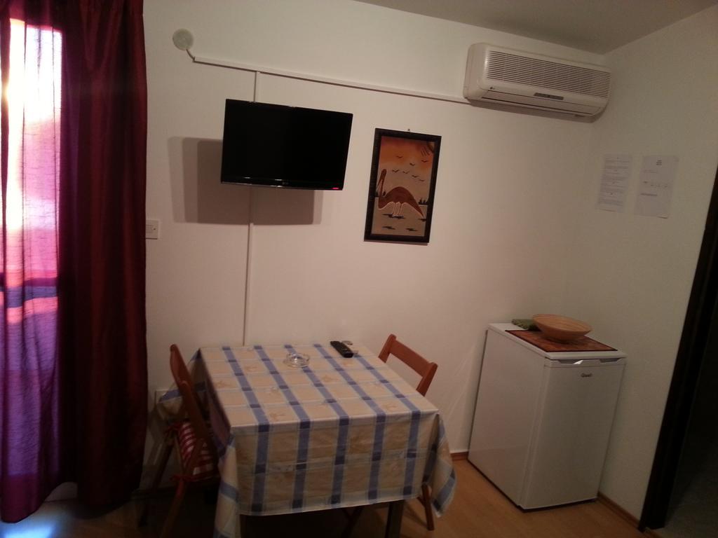 Studio Apartments Ivica Primošten Kamer foto